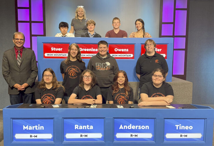 Iron Mountain competes in 'High School Bowl'